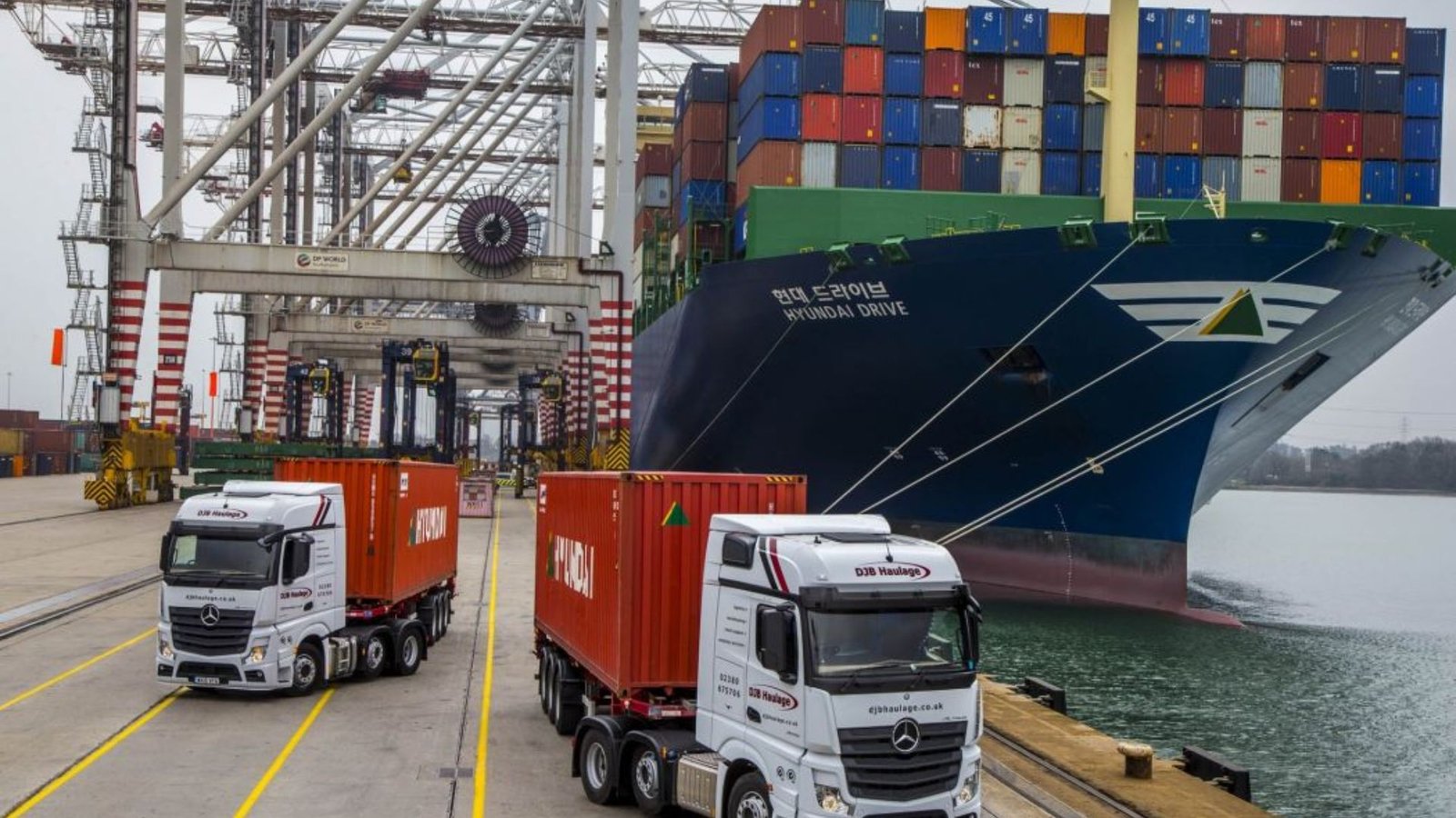 How Does Land cargo service Work