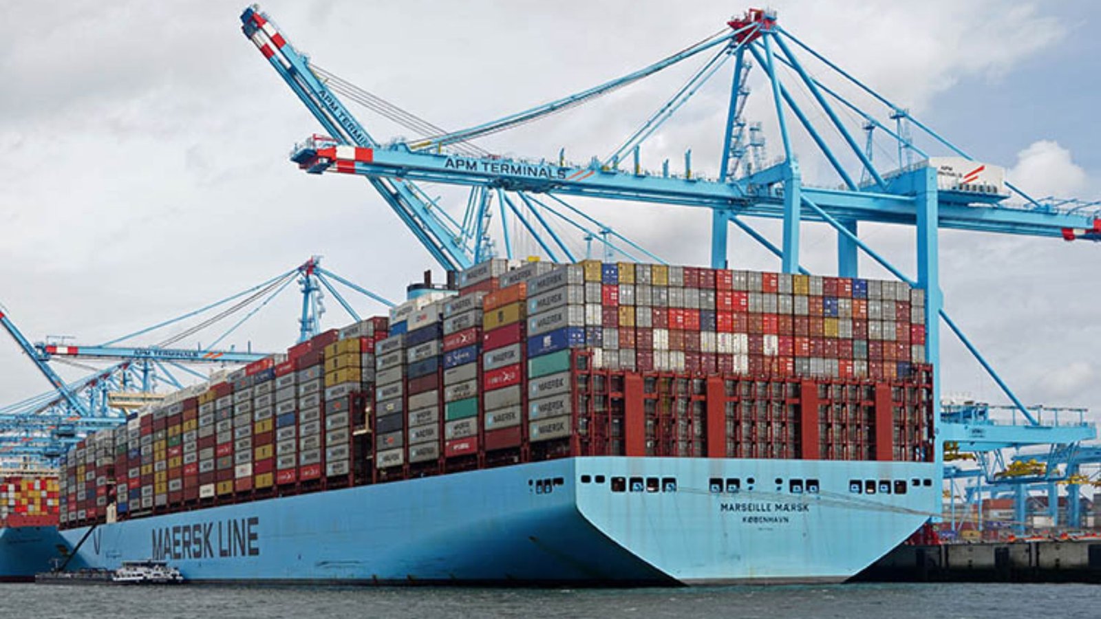 Choosing Excellence: Selecting the Best Sea Cargo Services in Dubai