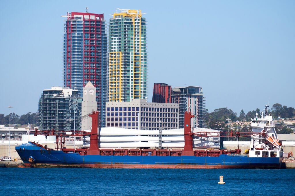 Everything You Need to Know About Sea Cargo Services in Dubai